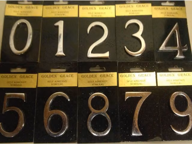 Golden Grace Self Adhesive Door Numerals in Chrome Silver