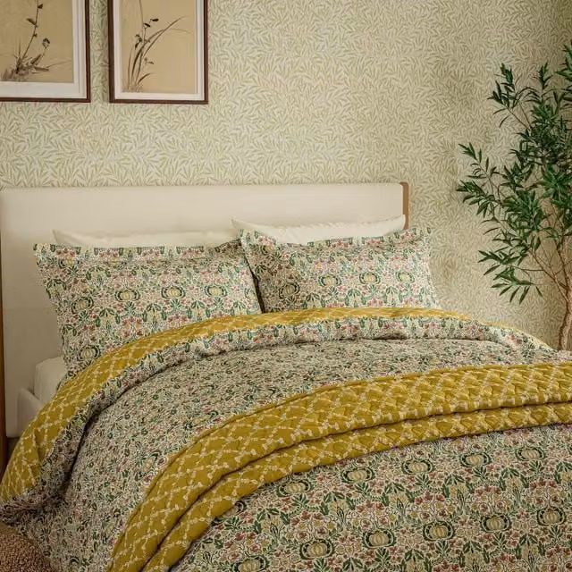 Morris & Co. Little Chintz Single Duvet Cover and Pillowcase Set, Green Floral Cotton Percale, W: 90 cm, L: 200 cm