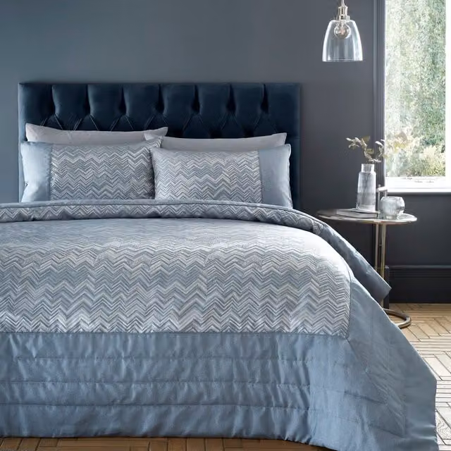 Portfolio Home Antibes Blue Chevron Waves Quilted Bed Throw Blanket W: 200 cm, D: 230 cm