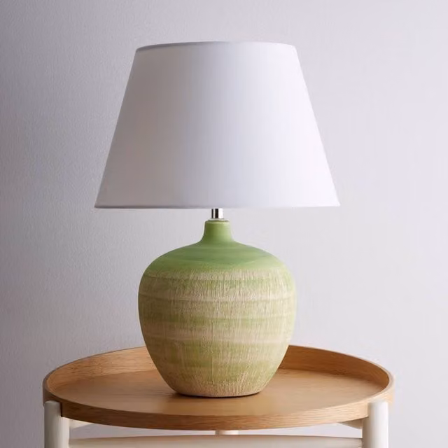 K LIVING Tenby Green Table Lamp with Glazed Ceramic Base and White Fabric Shade