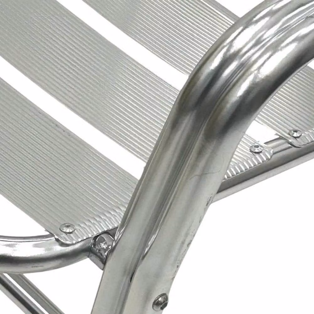 NESTLUNE Deluxe Silver Powder Coated Aluminium Garden Chair with Armrests – 3