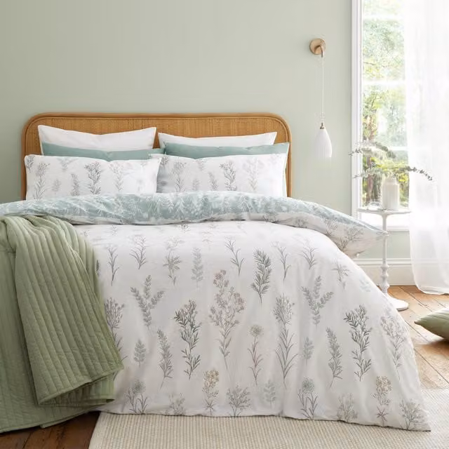Bianca Wild Flowers Reversible Cotton Percale Duvet Cover Set, Green, W/H: 180 x 200 cm – 1