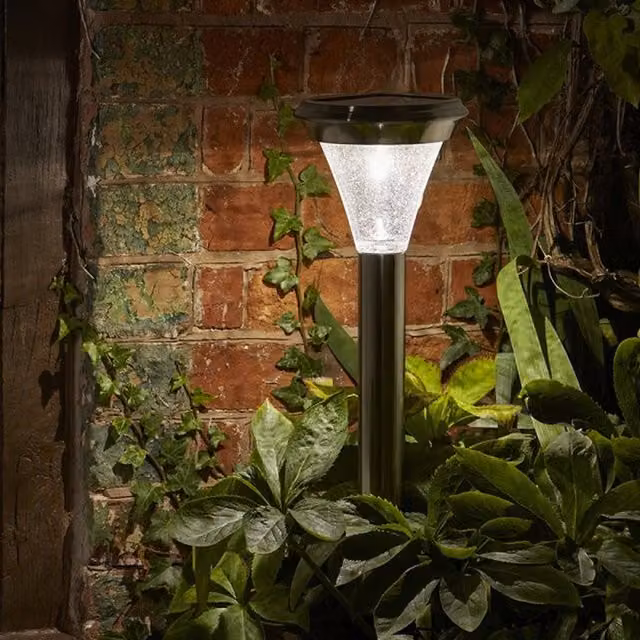 Garden Mile Large Magnum Solar Stainless Steel Stake Light in Silver