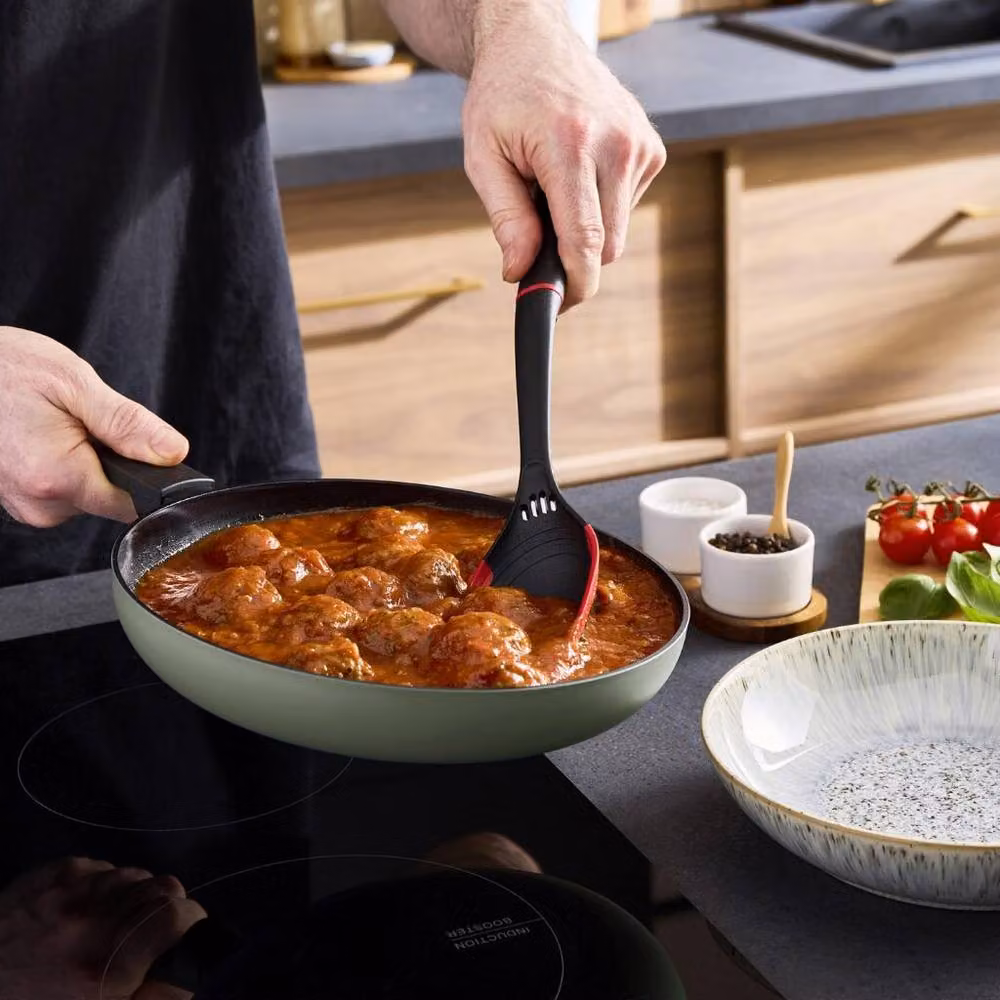 Morphy Richards Green Aluminium Frying Pan with Ceramic Coating, Diameter: 24 cm – 12