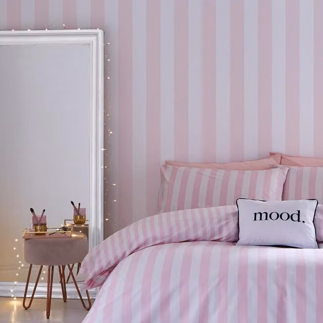 Sassy B Abstract Striped Matt Wallpaper in Pink and Blue