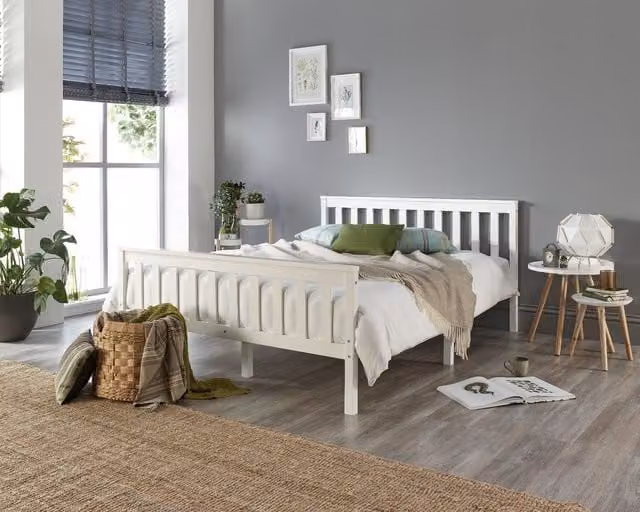 Aspire Atlantic White Lacquered Solid Wood Bed Frame and Quilted Spring Mattress Set, W/D/H: 90 x 190 x 82 cm – 1
