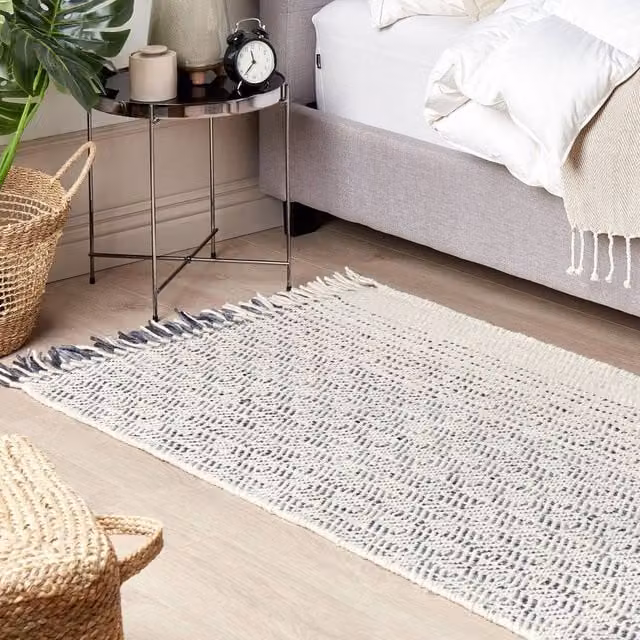 Wyld and Coco Handwoven Herringbone Flat Weave Wool and Cotton Rug in White and Grey, W: 80 cm, L: 150 cm