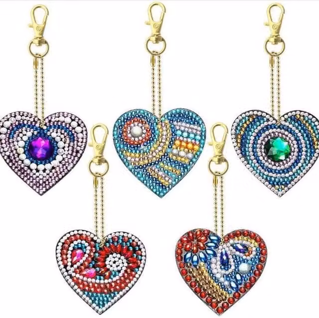 Syntego Pack of 5 Hearts Diamond Art Keyrings in Multicolour and Pink