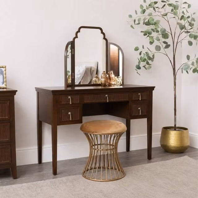 Melody Maison Georgian Range Dark Wood Reeded Dressing Table Set in Brown