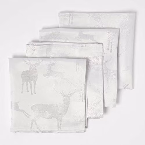 Homescapes Set of 4 Silver Christmas Napkins with Graphic Stag Pattern