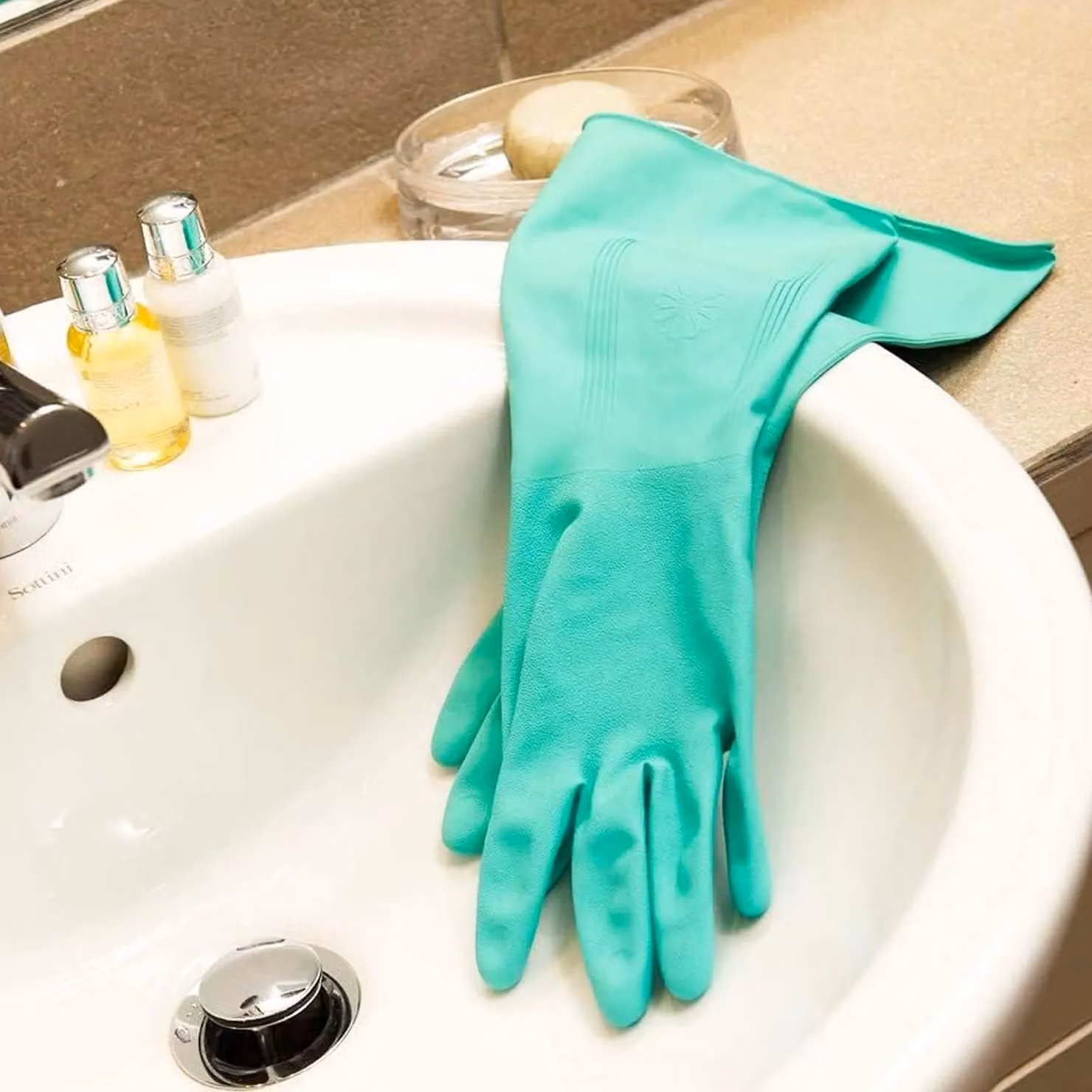 Marigold Medium Longer Bathroom Gloves in Turquoise and Multicolour – 3