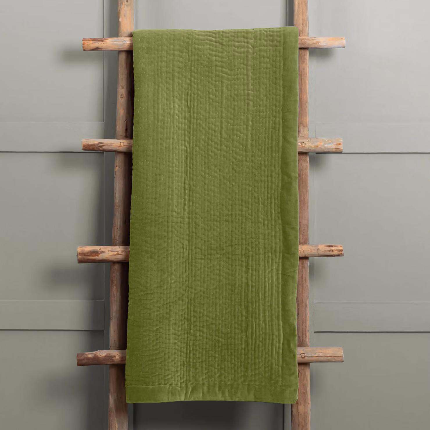 Voyage Maison Haze Quilted Cotton Throw in Green, W: 140 cm, L: 200 cm – 2