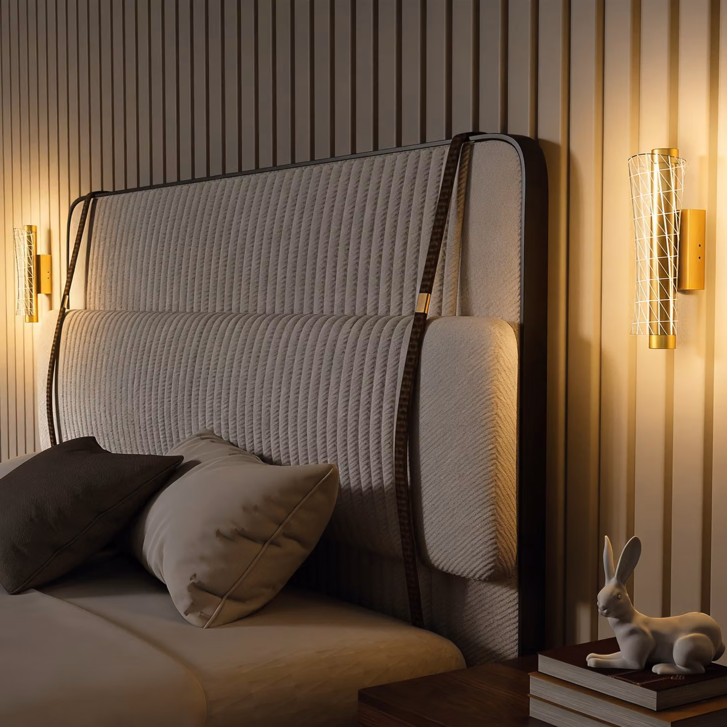 HOMCOM 2 Pack Modern LED Geometric Mesh Wall Lamps in Gold, 9W Adjustable Colour Temperature Up and Down Lighting – 4