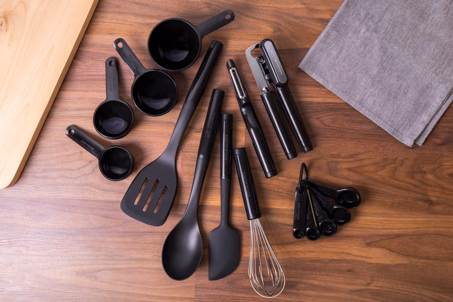 KitchenAid 15-Piece Kitchen Utensil Set in Black – 3