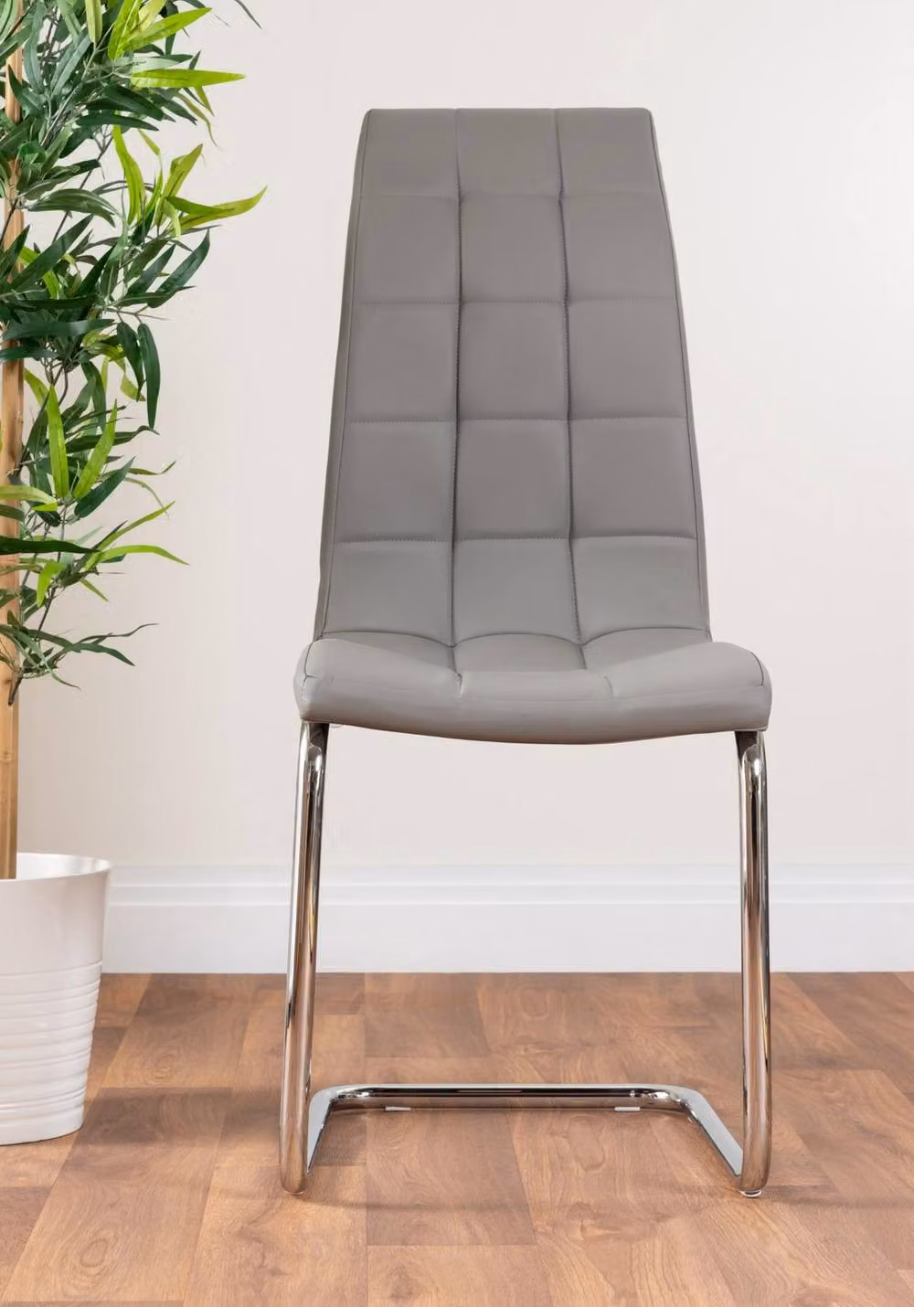 FurnitureboxUK Giovani Modern Grey and White High Gloss Glass Rectangular Dining Table and 4 Murano Faux Leather Chairs Set W/D/H: 120 x 70 x 70 cm – 2