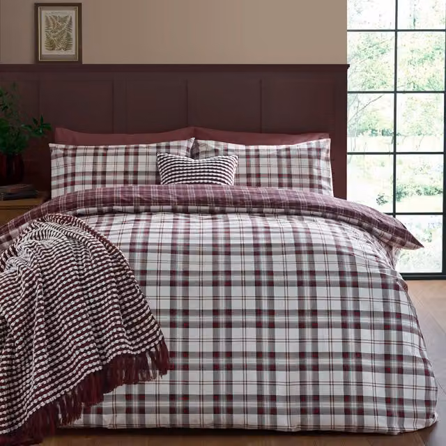 Catherine Lansfield Kelso Check Reversible Duvet Cover Bedding Set in Purple