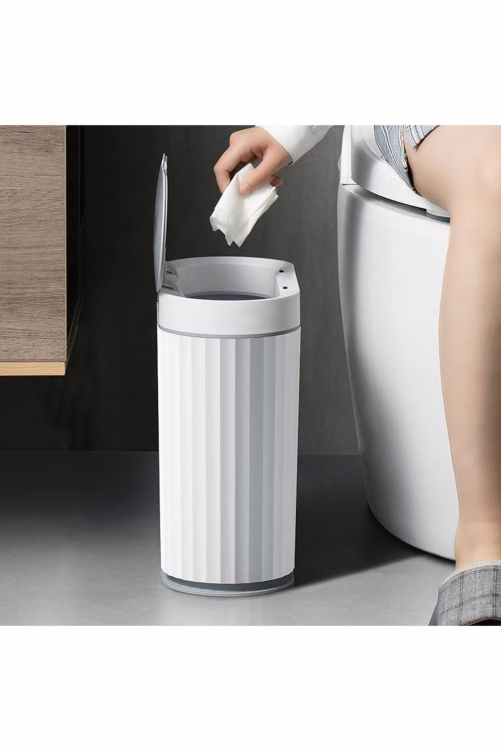 Living and Home Smart Sensor Rubbish Bin, Cool White, 9L – 3