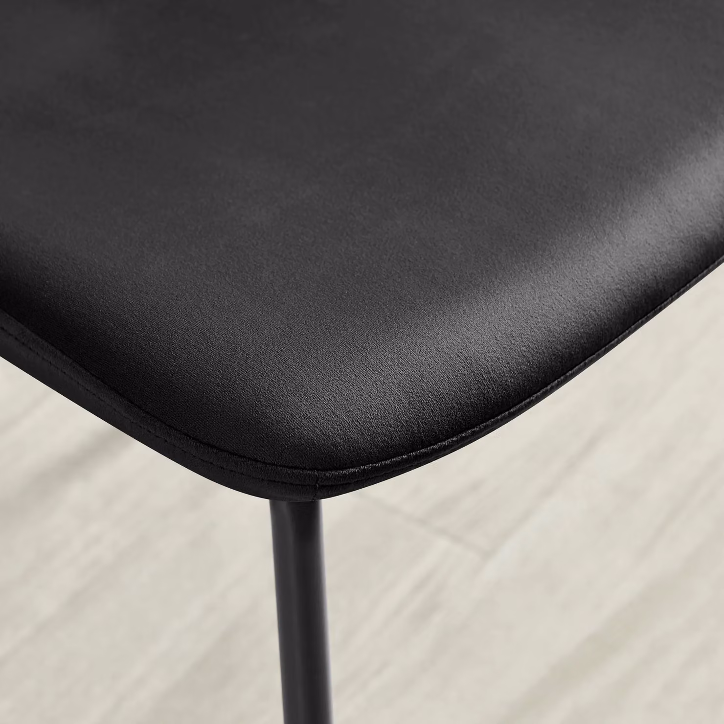 FurnitureboxUK Asti Black Velvet Dining Chairs, Set of 2 – 2