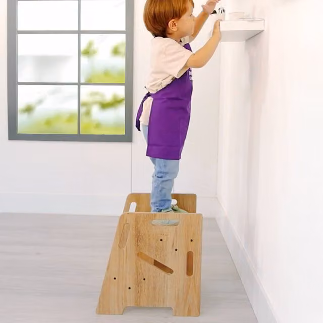 Jerenss Montessori Step Stool for Children in Natural Brown Wood