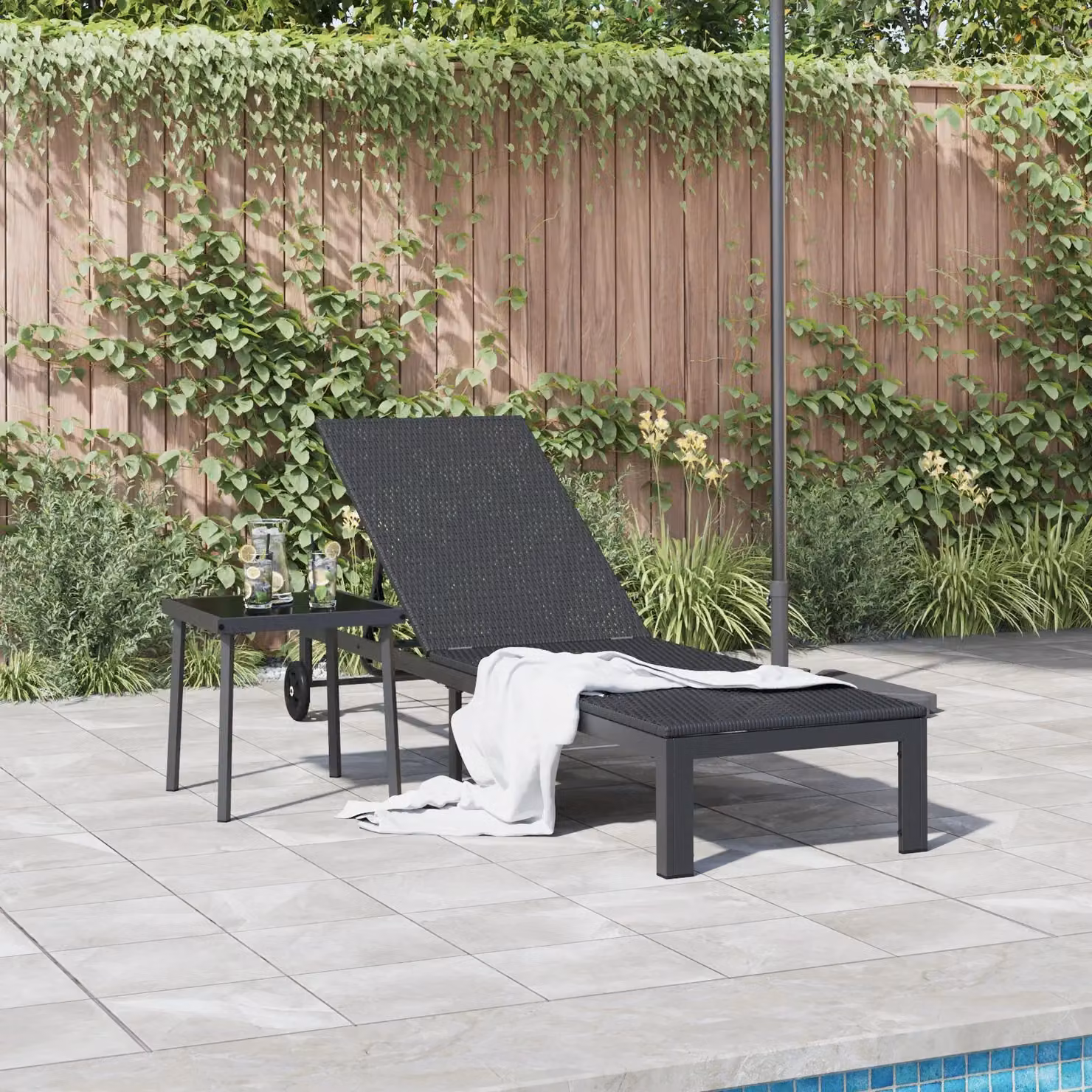 Berkfield Home Black Poly Rattan Sunbed with Wheels – 2