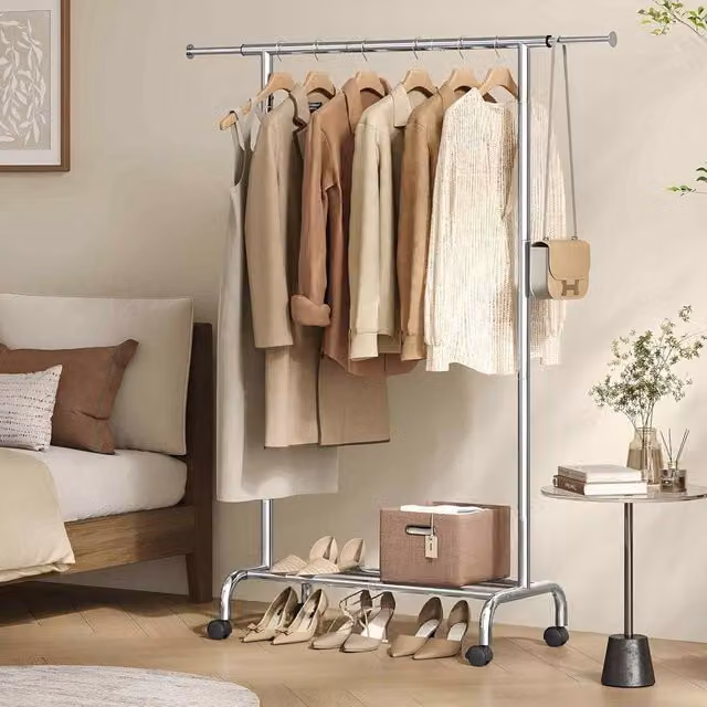 The Bazaarist Extendable Rolling Garment Rail in Silver – 1