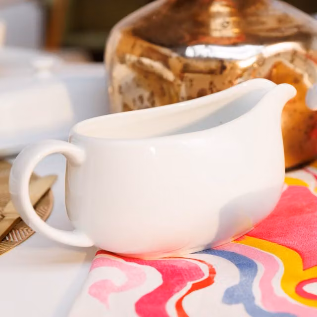 Mikasa White Porcelain Gravy Boat, 700 ml