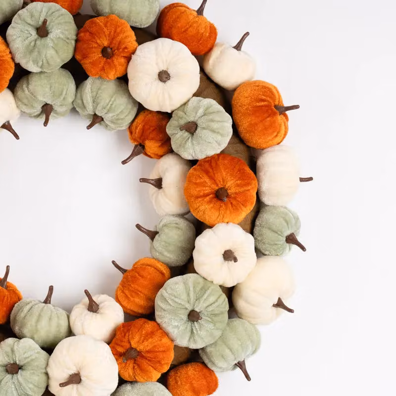 Scottish Everlastings Ltd Velvet Pumpkin Wreath in Orange and Multicolour, Diameter: 43 cm – 2