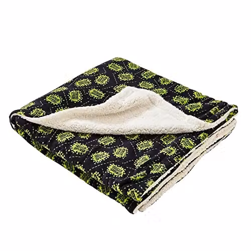 Just Essentials Reversible Plush Fleece Blanket Throw in Black and Green – 1