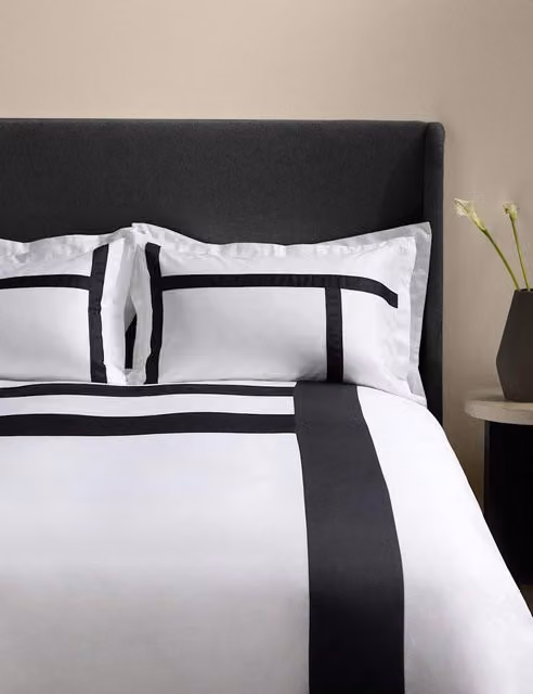 M&S x Kelly Hoppen Black and White Mako Satin Cotton Bedding Set W/D/H: 140 x 200 cm