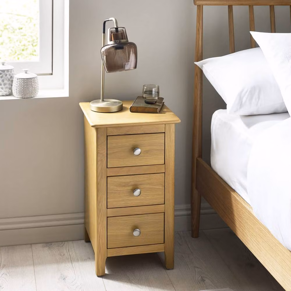 Cheshire Premium Langford Oak Compact 3 Drawer Bedside Table in Brown – 3