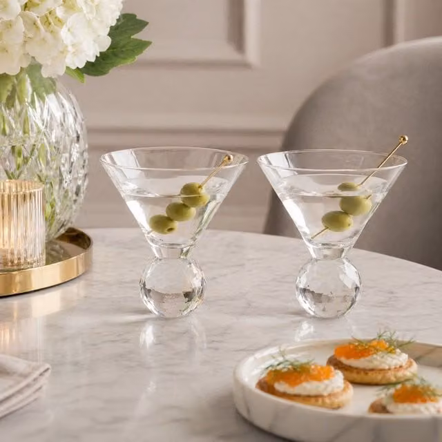 Hestia Set of 2 Clear Glass Martini Cocktail Glasses with Geometric Diamond Ball Base – 1