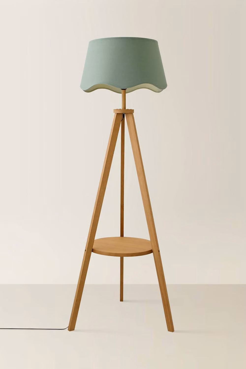 ValueLights Morrigan Vintage Wood Tripod Floor Lamp with Pale Green Fabric Scalloped Shade – 2