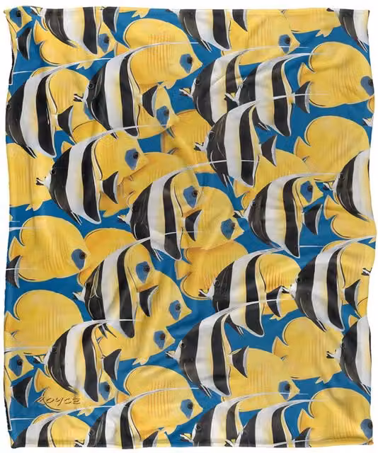 JQ Licensing Royce Mcclure Tropical Fish Rush Hour Silky Touch Super Soft Fleece Throw Blanket in White, W/D/H: 152 x 127 cm – 6