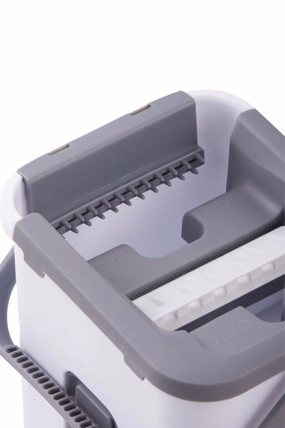 Living and Home Wet and Dry Flat Mop Bucket Set with Wringer and 3 Pads in Grey and White – 3