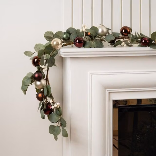 Scottish Everlastings Ltd Green Eucalyptus and Bauble Christmas Garland, Length: 183 cm – 1