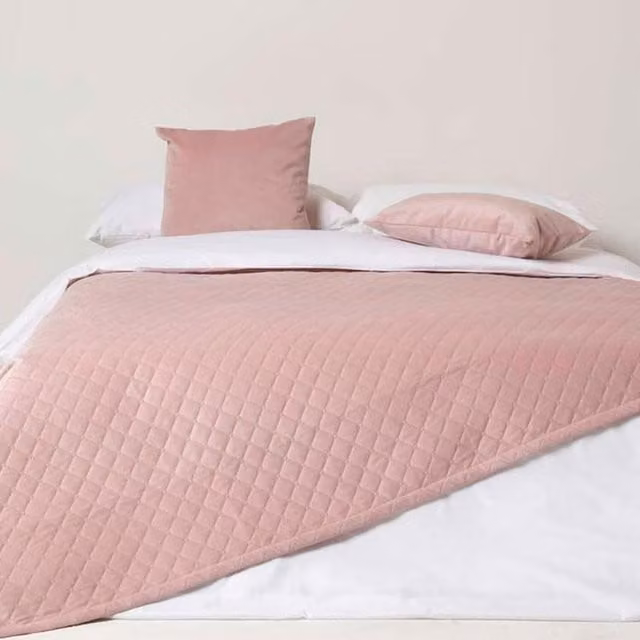 Homescapes Diamond Quilted Velvet Bed Throw in Pink, W/D/H: 200 x 150 x 150 cm