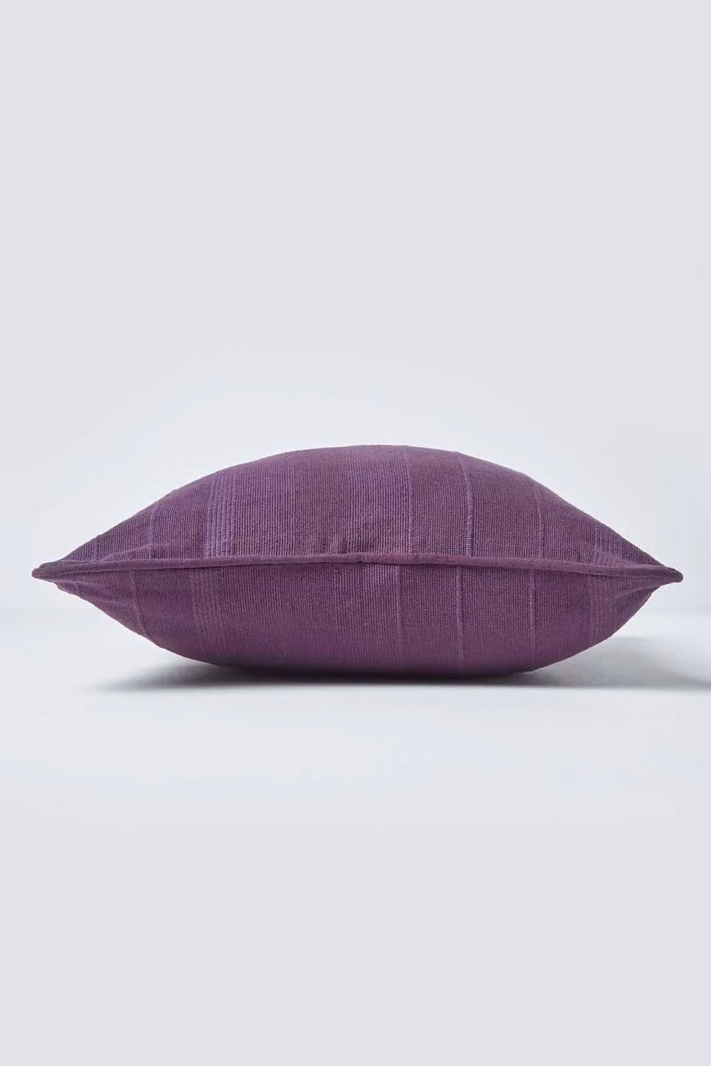 Homescapes Rajput Ribbed Cotton Cushion Cover, Purple, W/D/H: 60 x 60 x 1 cm – 2