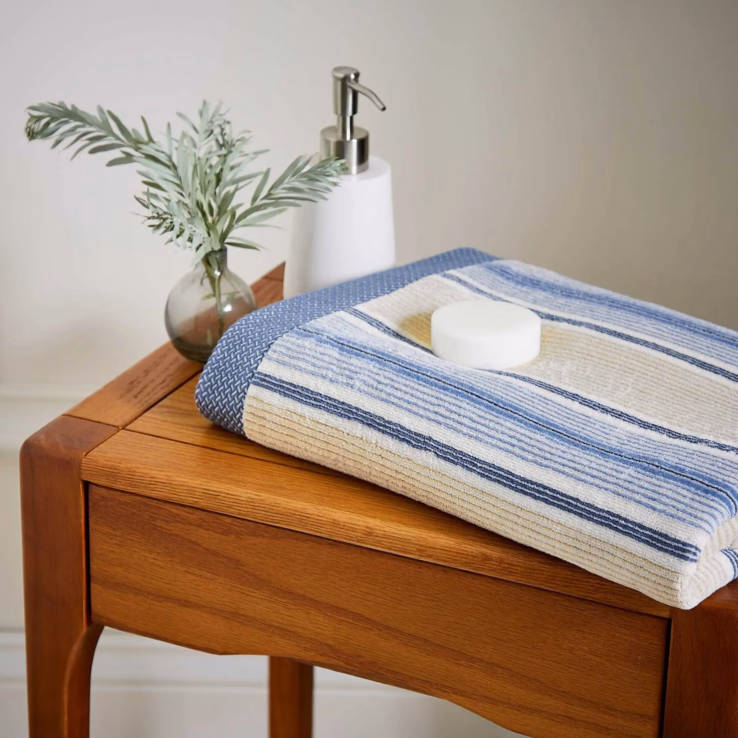 Bedeck of Belfast Lorelei Striped Cotton Terry Hand Towel in Blue – 2