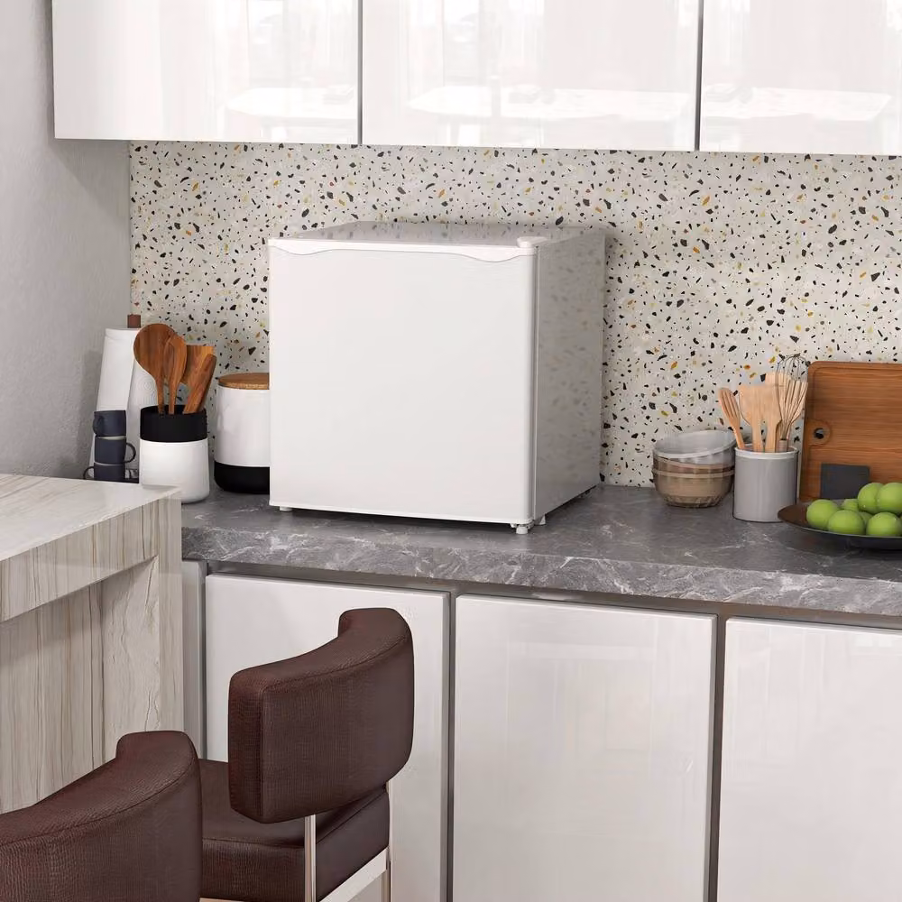 STILVORA 35L White Upright Countertop Mini Freezer with Compressor and Adjustable Temperature – 2