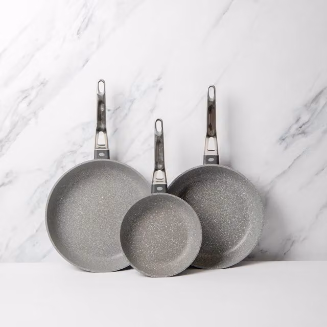MasterClass Set of 3 Non-Stick Cast Aluminium and Steel Frying Pans, Grey
