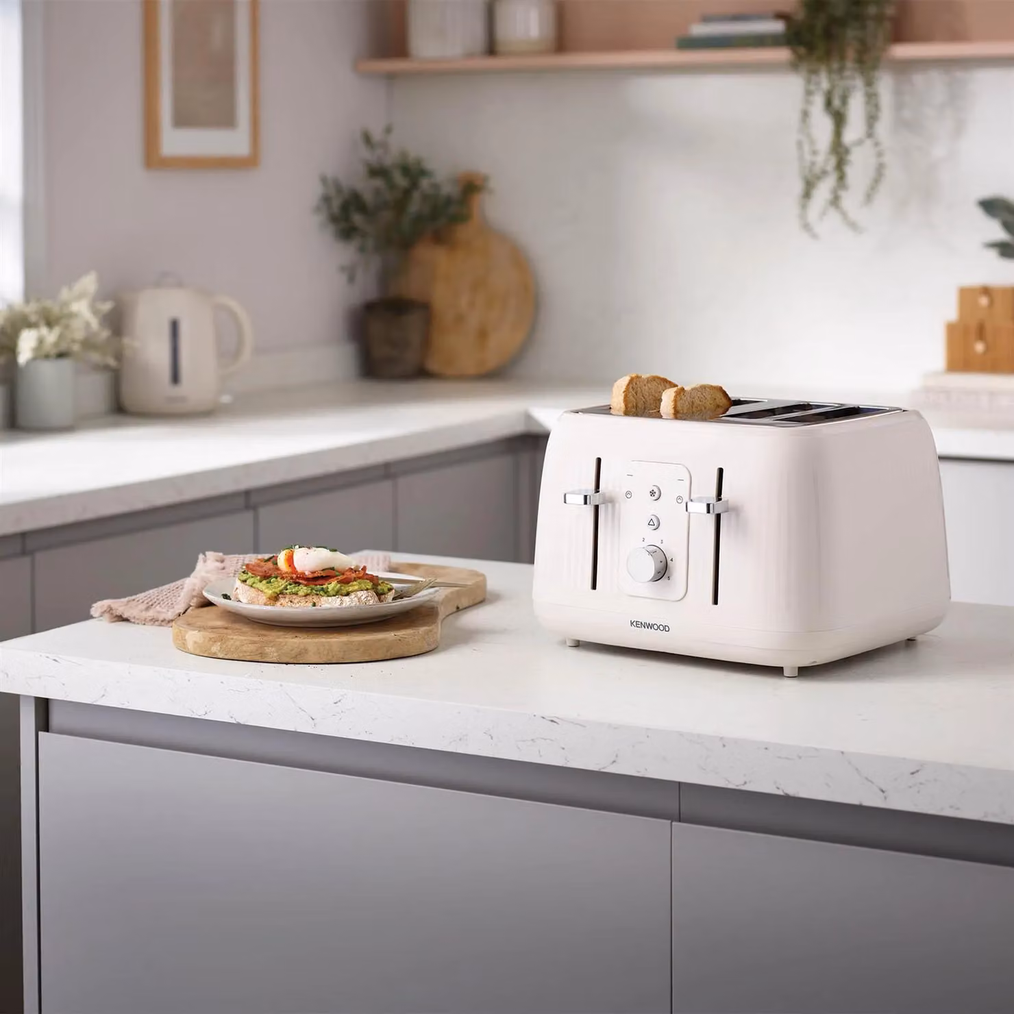 Kenwood 4 Slice Toaster in Beige – 3