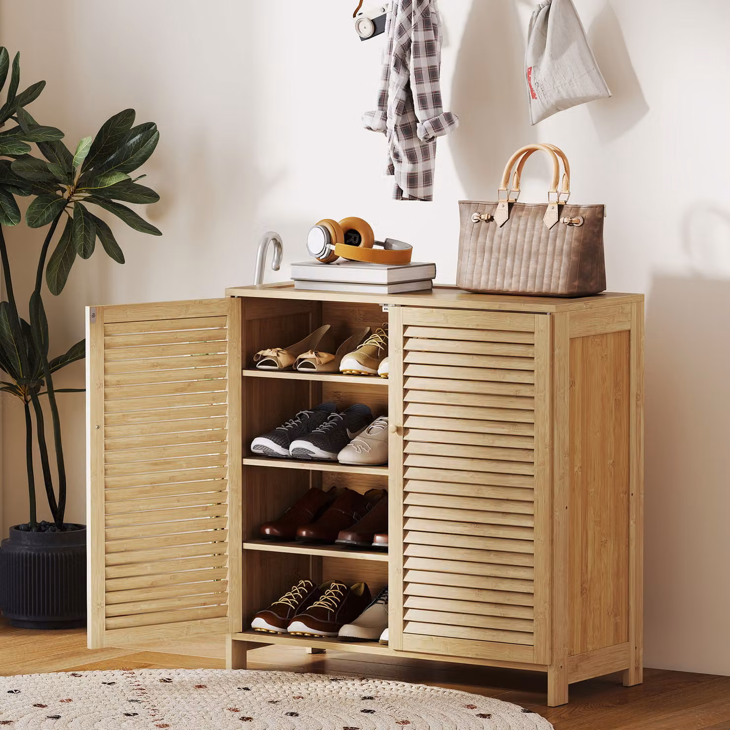 HOMCOM Bamboo Shoe Cabinet with Louvered Doors and Adjustable Shelves for 14 Pairs, Beige – 2