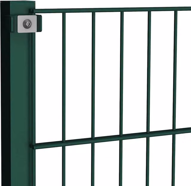 Berkfield Home Durable Green Powder-Coated Steel Fence Panel with Posts, W: 170 cm, H: 130 cm – 1