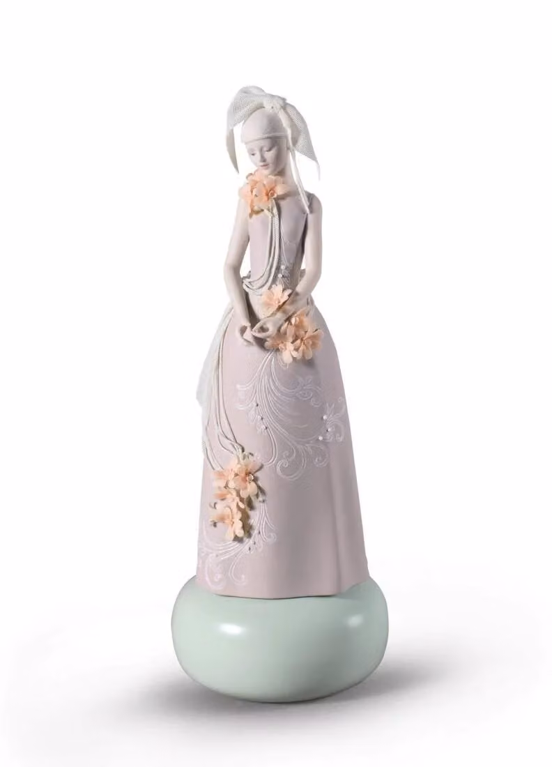 Lladró Haute Allure Exclusive Model Woman Porcelain Figurine in White and Pink