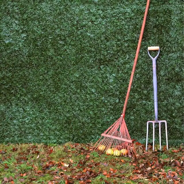 Primrose Artificial Conifer Hedge Privacy Screening Roll, Green, W: 1m