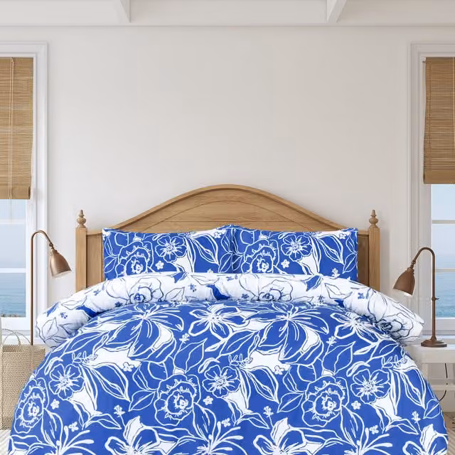 Smart Living Wholesale Ltd. Reversible Hawaiian Tropic Microfibre Duvet Cover and Pillowcase Set, Blue and White Floral, W: 180 cm, H: 200 cm
