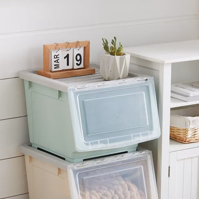 Livingandhome Stackable Mobile Storage Box with Lid in Green