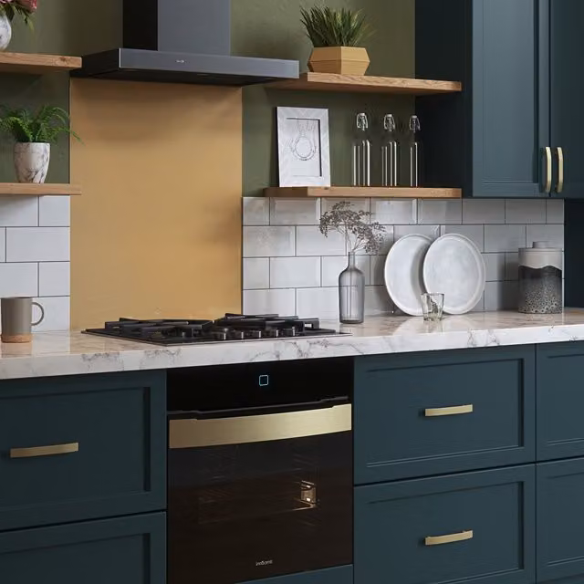 House Beautiful Champagne Glass Kitchen Splashback in Yellow and Gold, Width: 90 cm