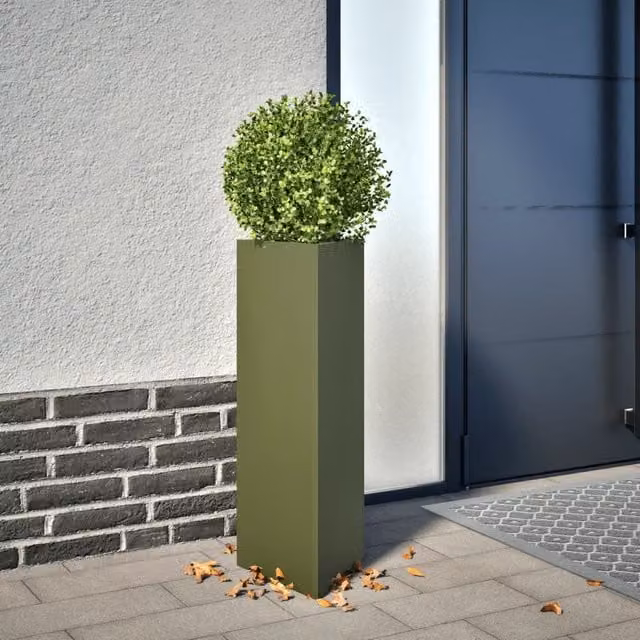 Berkfield Home Green Steel Triangular Garden Planter Tub W/D/H: 30 x 26 x 75 cm – 1