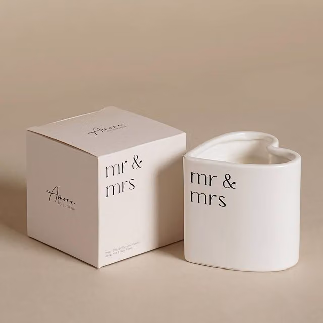 Amore by Juliana Mr & Mrs White Ceramic Heart Figure Candle for Weddings and Anniversaries – 1